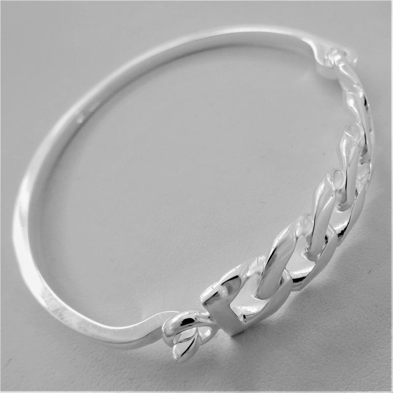 Sterling silver hinged bracelet