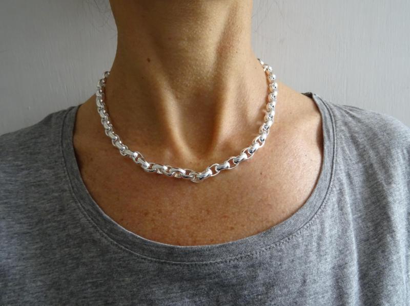 17 Inch Sterling Silver 2.6x1.8mm Oval Rolo Chain Necklace Assembled by Hand