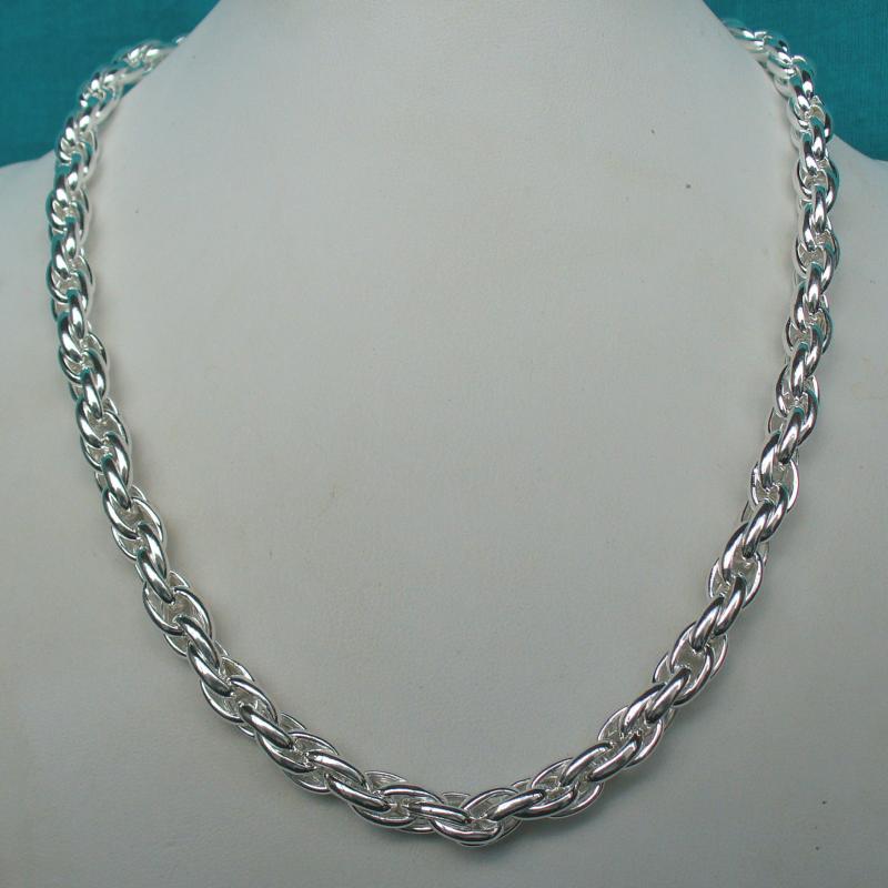 Hollow outlet silver chain