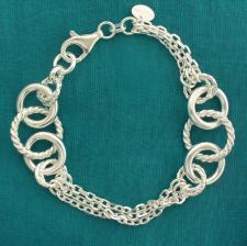 Bracciale in argento 925 massiccio. Maglie texture e catena.