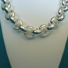 Silver belcher necklace