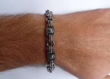 Bracciale con viti in argento da uomo