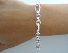 Bracciale rolo' figaro con texture in argento 925