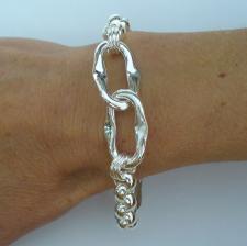 Sterling silver handmade bracelet. Asymmetrical link 17x27mm and round links.