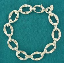 Women's oval link bracelet in sterling silver