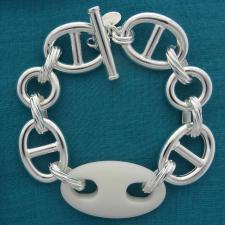 Sterling silver mariner link bracelet 18mm. Natural white agate