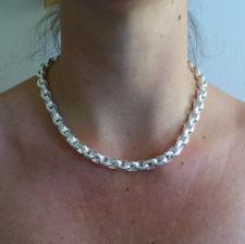Oval belcher necklace in sterling silver