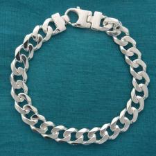 Sterling silver solid diamond cut curb bracelet 10mm x 3,0mm.