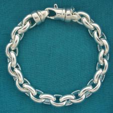 Sterling silver solid oval rolo link bracelet 8,5mm. Rotating clasp.
