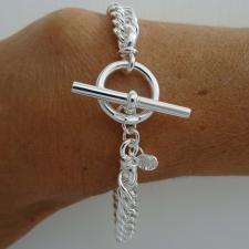 Bracciale a catena chiusura tonda barretta toggle