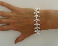 Silver fishbone link bracelet