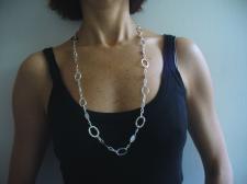 Collana lunga cm 80 in argento 925 maglie ovali lisce e godronate