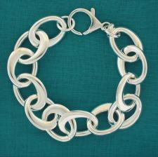 Sterling silver handmade bracelet with oval link