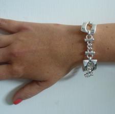 Sterling silver square link bracelet 10,5mm. Curb link 6mm.