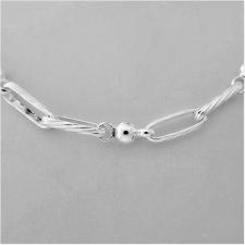 Collana in argento 925 massiccio, larghezza 6mm. Maglie rettangolari godronate e sfere.