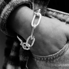 Sterling silver rectangular link bracelet 14,5mm. Hollow chain.