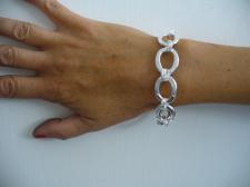 Textured oval link bracelet