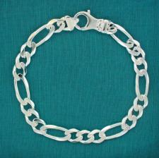 Sterling silver solid diamond cut figaro bracelet 8mm x 2,5mm.