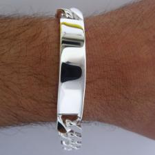 Bracciale argento uomo con piastra centrale.